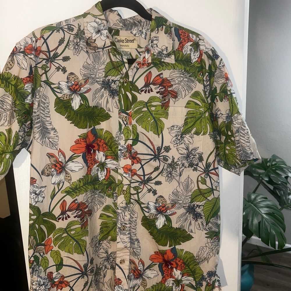 Cooke Street Honolulu Men's Tropical Floral Shirt - Beige and Green